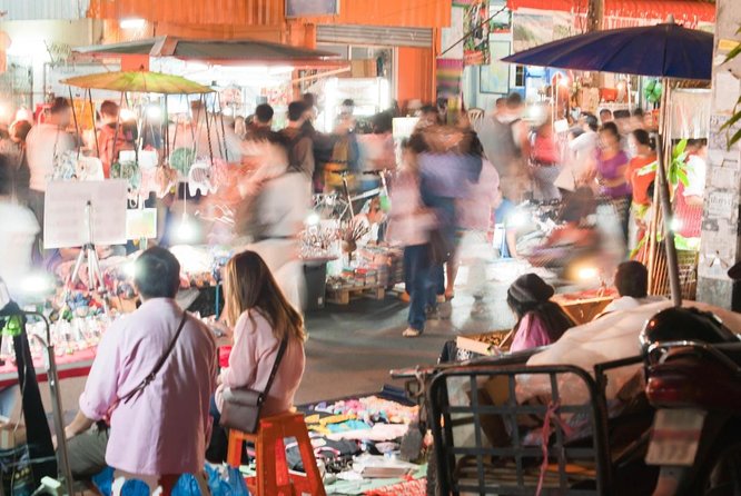 2-Hr Ningxia Night Market Walking Private Tour With a Tour Guide