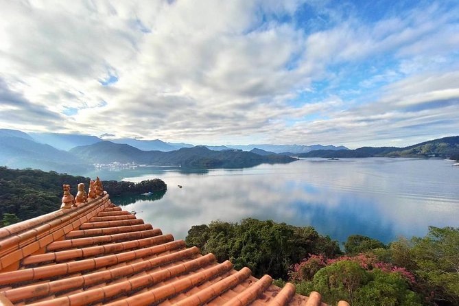 1 Day Tour Sun Moon Lake From Taichung - Highlights and Activities