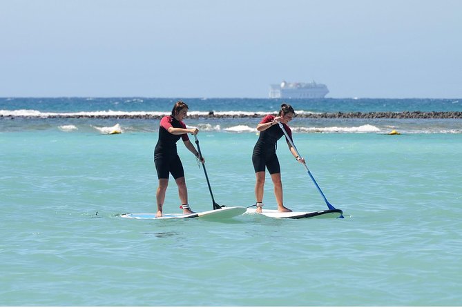 1,5-Hour Beginners Stand up Paddle Course in Caleta De Fuste - Minimum Age Requirement