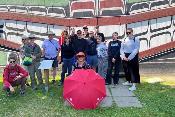 2.5-Hour Tips-Based Walking Tour of Victoria - Natural Wonders and Scenic Views