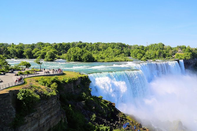 2-Day Niagara Falls and Tannersville Outlet Shopping Tour From New York by Bus - Tour Highlights and Benefits