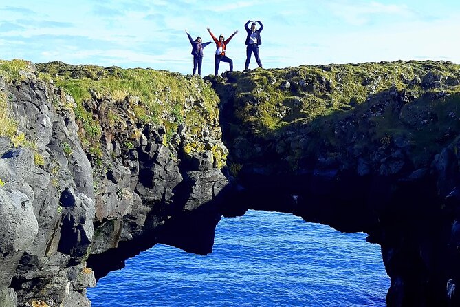 2-Day West Coast Tour Lava Cave, Snæfellsnes & Silver Circle - Traveler Reviews