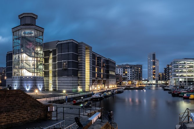 2 Hour Leeds Highlights Walking Tour - Important Attractions Covered
