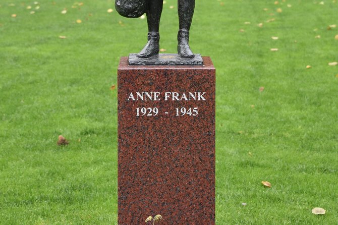 2-Hour Private Anne Frank Walking Tour With Drink - End Point