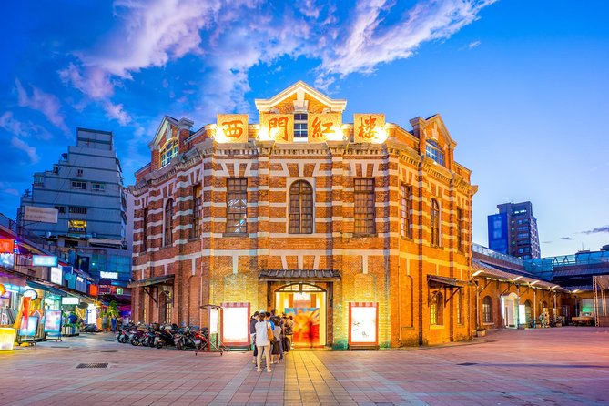 2-Hour Private Ximending Area Walking Tour - Itinerary Highlights
