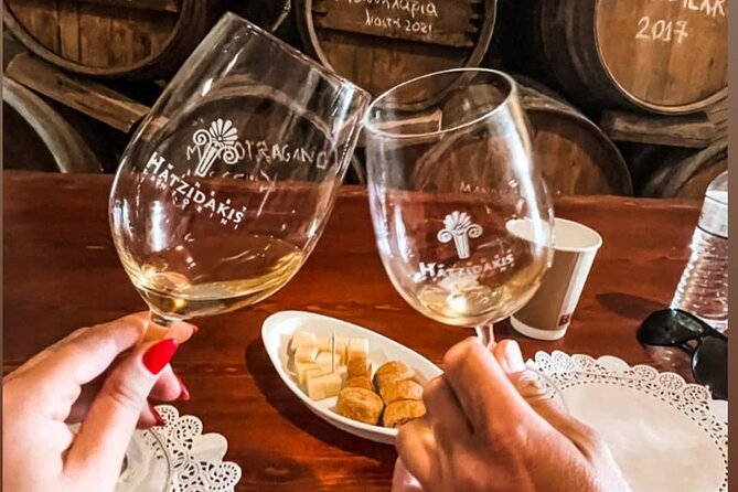 2 Hours Private Wine Tasting Tour in Santorini With Pick Up - Itinerary Highlights