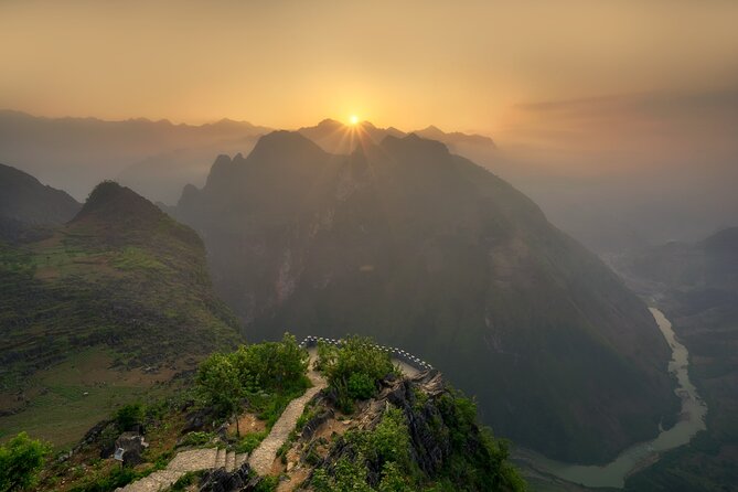 3 Days and 2 Nights Tour in Dong Van Karst Plateau Park - Accommodation and Meals