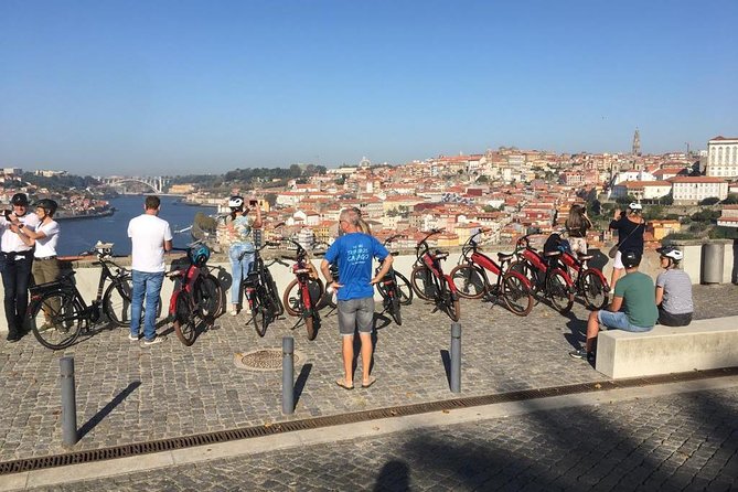 3-Hour of Porto Highlights on a Electric Bike - Guided Tour - Meeting and Pickup