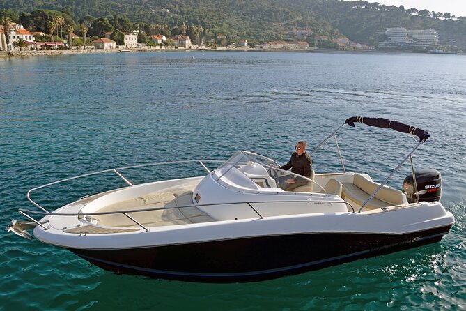 3-Hour Private Sailing and Snorkeling Adventure From Fira - Inclusions and Meeting Details