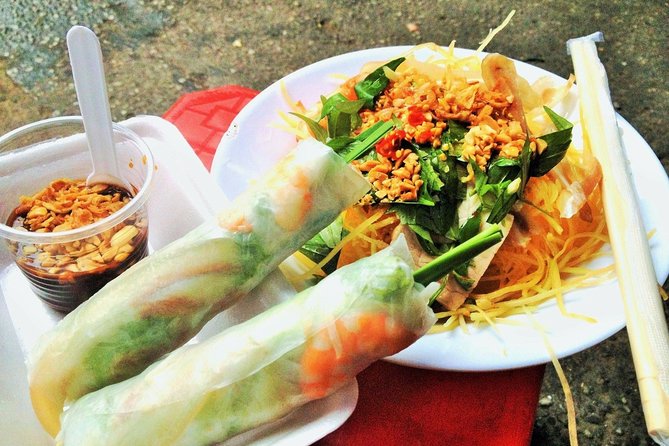 3-Hour Saigon Street Food Private Tour - Expert Guide and Commentary
