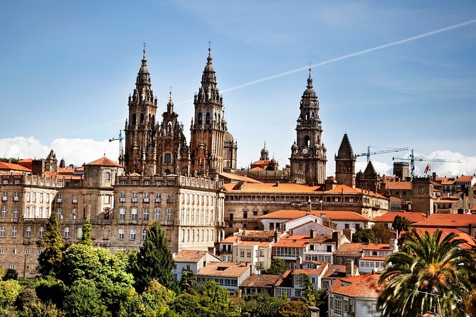 3-Hours Private Walking Tour Santiago De Compostela - Expert Local Guide