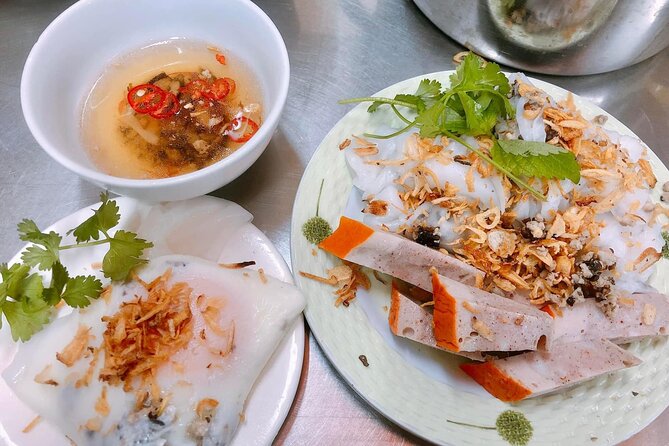 3 Hours Walking Street Food Tour With a Taste of Hanoi - Cultural Insights and Traditions