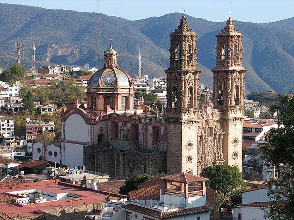 6-Night Best of Central Mexico Tour: Teotihuacan Pyramids, Taxco, Cuernavaca and Puebla From Mexico - Highlights: Teotihuacan Pyramids and Shrine of Guadalupe