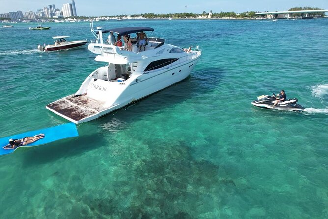 65ft Yacht Charter in Miami - Inclusions