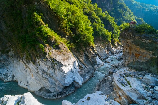 8-Hour Customize Your Wonderful Private Hualien Day Tour - Tour Duration and Logistics