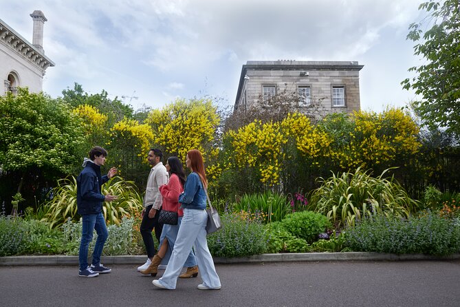A Guided Walking Tour of Trinity College Campus - Pricing and Copyright