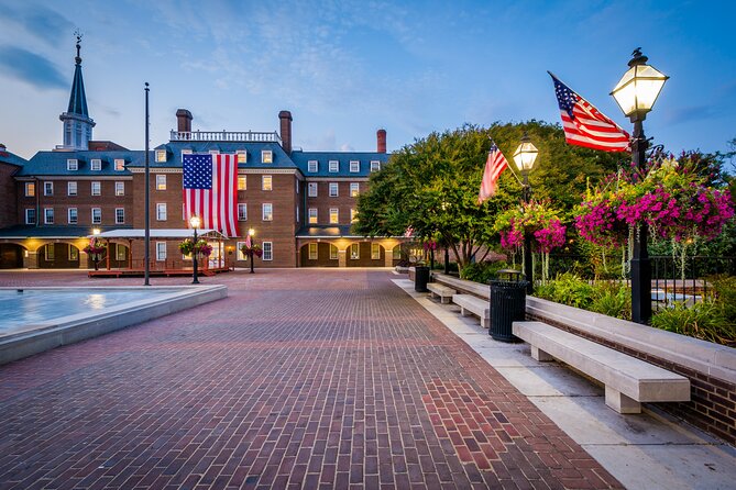 A Guided Walking Tour Through Historic Old Town Alexandria - Expert Guide and Local Perspective