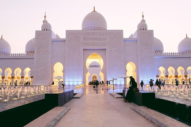 Abu Dhabi City Tour - Grand Mosque, Emirates Palace With Louvre Museum Entrance - Louvre Abu Dhabi Visit