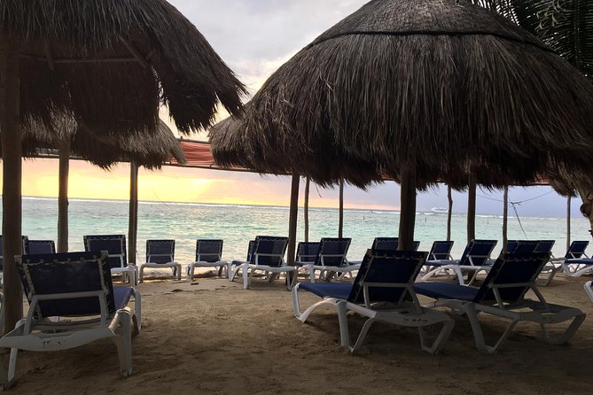 ADULTS GOLD a Day at the Beach at Los Arrecifes Restaurant-Open Bar and Massage. - Open Bar and Refreshments