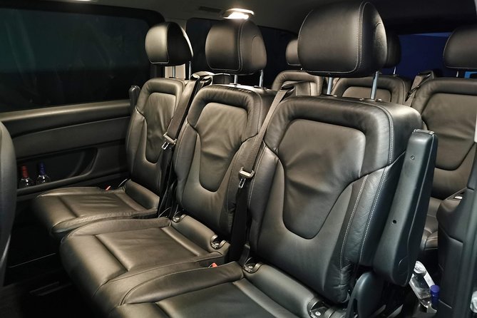 Airport to Bordeaux Private Van Business Transfer - Meeting and Departure