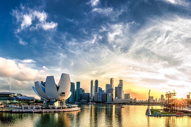 Airport Transfer: Singapore Airport SIN to Singapore in Luxury Van - Pickup and Drop-off Details