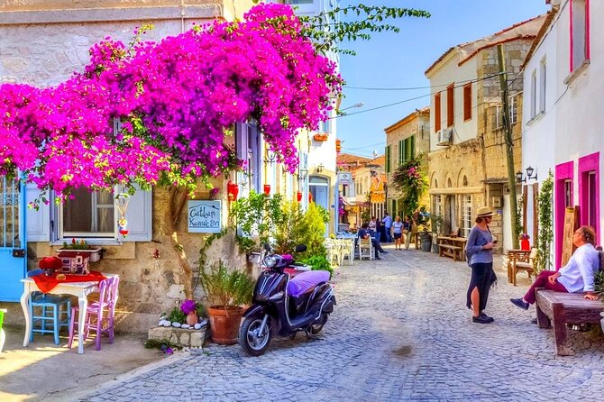 Alaçatı And Çeşme Private Tour - Local Attractions