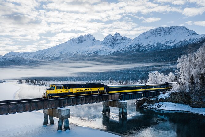Alaska Railroad Aurora Winter Anchorage to Fairbanks One Way - Onboard Amenities