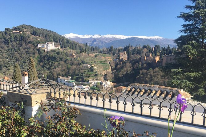 Albaicín and Sacromonte's Iconic Sights: A Self-Guided Audio Tour - Panoramic Views From Mirador De San Nicolás