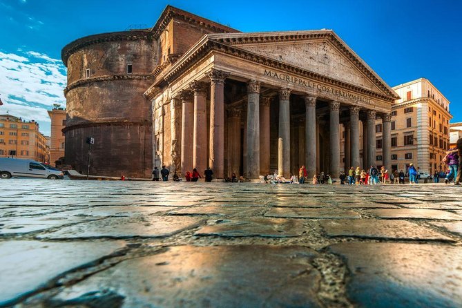 Amazing Private Full Day Tour of Rome From Civitavecchia - Expert Tour Guide