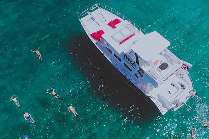 Antigua Half-Day Boat Tour With Beach Lunch and Snorkeling - Food and Lunch