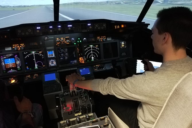 Antwerp: Virtual Flight Experience - Whats Included