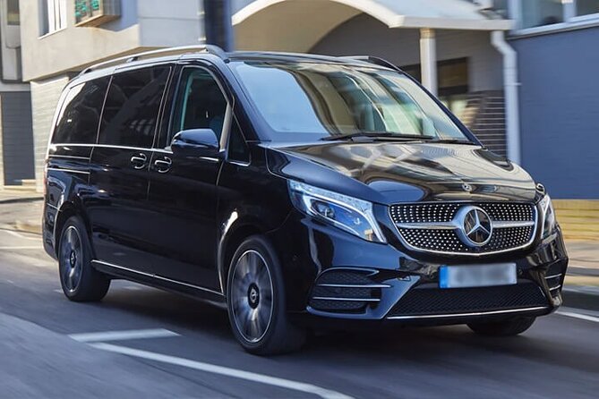 Arrival Private Transfer From BERlin Airport BER to BERlin City by Luxury Van - Common Questions