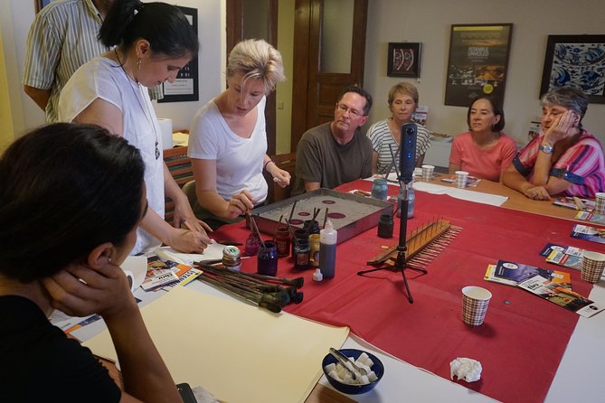 Art of Turkish Ebru Marbling Workshop in Istanbul - Inclusions and Experiences