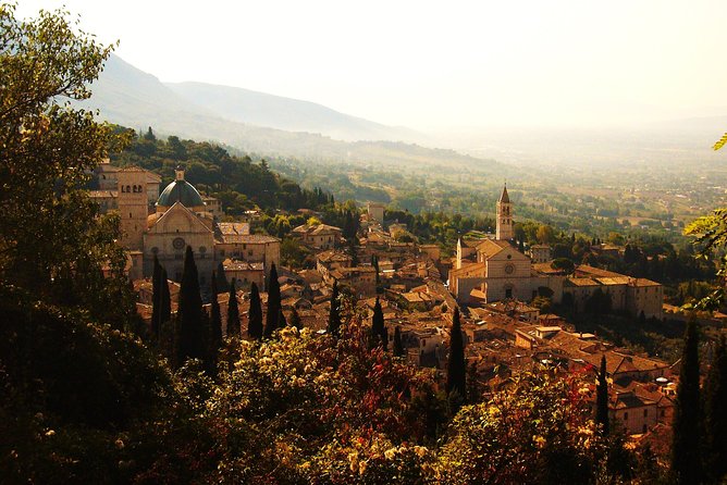 Assisi Full Day Tour Including St Francis Basilica and Porziuncola - The Renowned Basilica of San Francesco