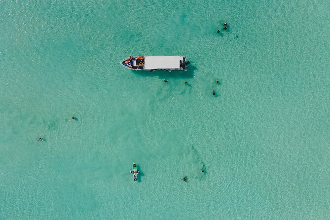 Bacalar Lagoon Sightseeing Boat Tour With Open Bar and Snacks - Customer Reviews and Response From Host