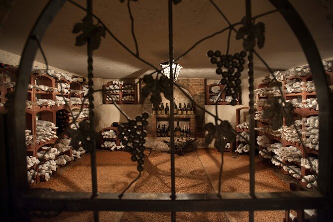 Barbaresco and Barolo Tasting at Cantina Francone - Tasting Experience at Cantina Francone