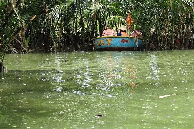 Basket Boat Tour From Da Nang With Lunch and Drop off Hoi an - Food and Beverage Inclusions