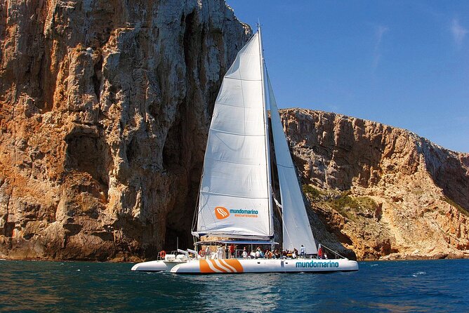 Bay Trip in Calpe or Altea With a Sailing Catamaran - Date and Travelers