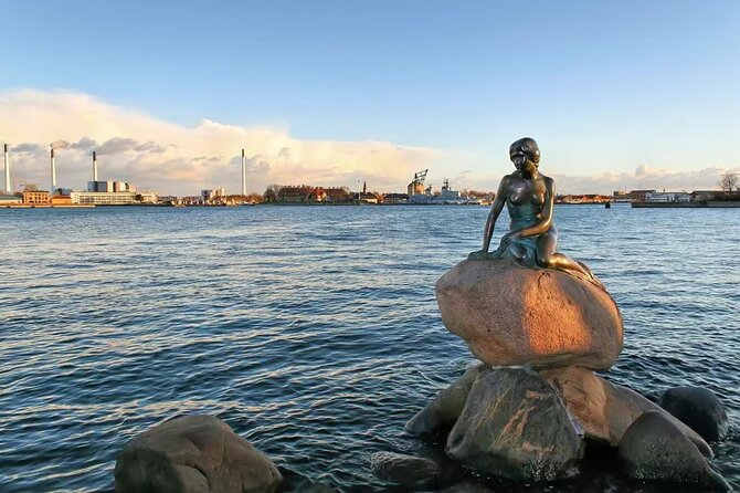 Beautiful Copenhagen - Walking Tour for Couples - Romantic Waterfront Stroll