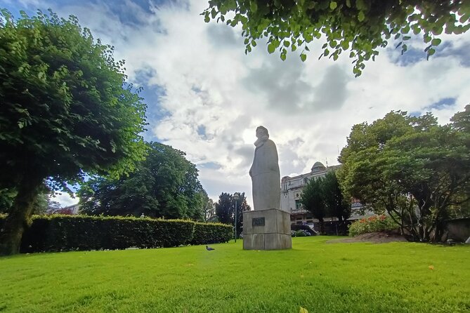 Bergens Landmarks and History: A Self-Guided Audio Tour - Discovering Bergens Architectural Gems