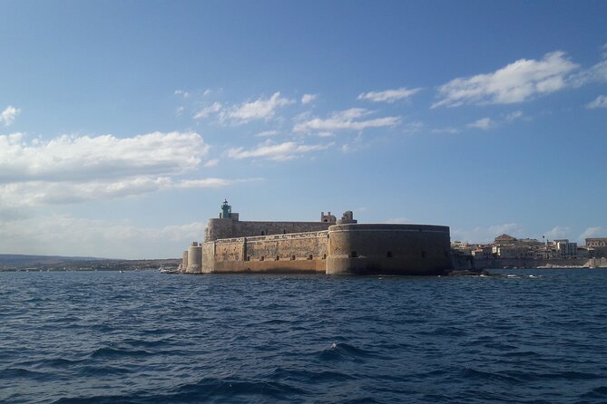 Boat Excursion to Ortigia With Typical Homemade Lunch - Homemade Lunch Delights