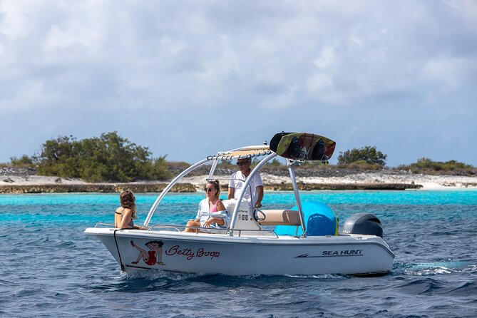 Boat Rental on Bonaire - Onboard Facilities
