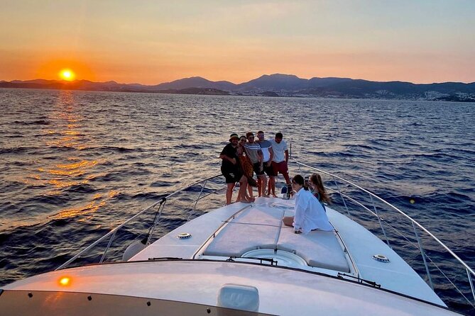 Bodrum Private Motor-Yacht Sunset Tour With Dinner For 4 Hour - Private Motor-Yacht Experience