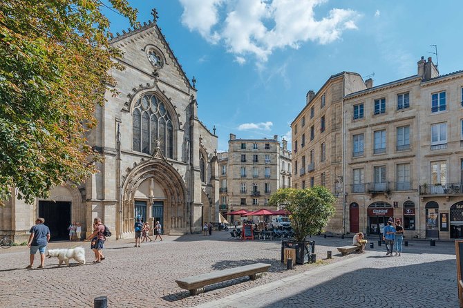 Bordeaux Airport Transfers: Bordeaux Airport BOD to Bordeaux in Business Car - Additional Information for Travelers