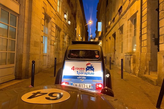 Bordeaux Christmas Tour By Night in 2CV - With 2 Presents - Meeting and Pickup
