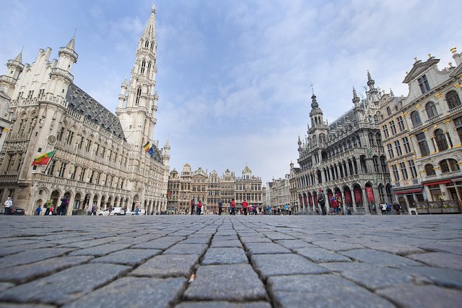 Brussels Day Tour From Amsterdam With Guided Walking Tour and Chocolate Tasting - Reasons to Choose This Tour