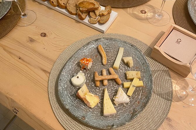 Canarian Cheese Tasting - The Cheese Tasting Experience