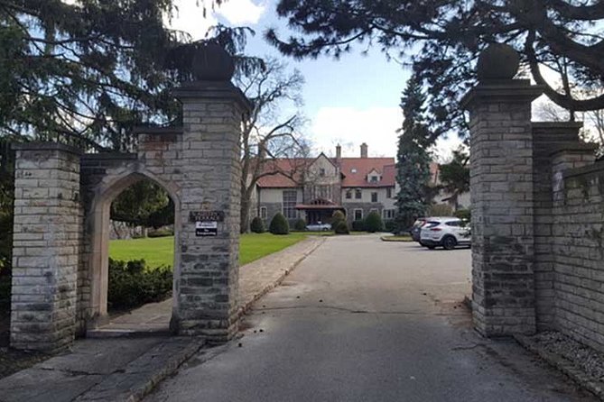 Casa Loma: Uncover the Stories Behind the Regal Facades on an Audio Walking Tour - Reviews and Ratings
