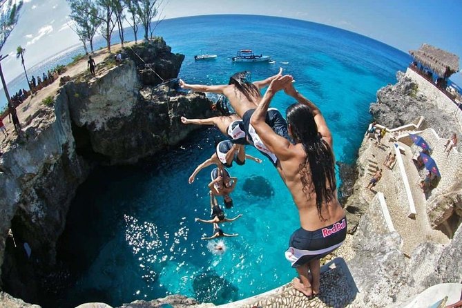 Catamaran Cruise, Negril Beach, Ricks Cafe, and Snorkeling Full-Day Tour - Reviews and Testimonials
