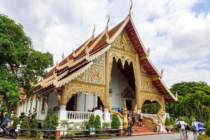 Chiang Mai Old City & Temples Guided Walking Tour - 2 Hrs - End Point and Cancellation Policy